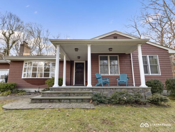 Hamptons Home 1020287