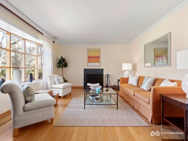 Hamptons Home 1020287
