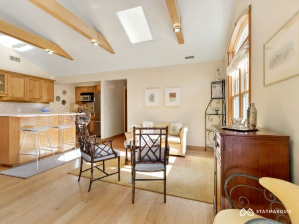 Hamptons Home 1020287
