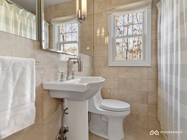Hamptons Home 1020287