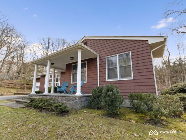 Hamptons Home 1020287