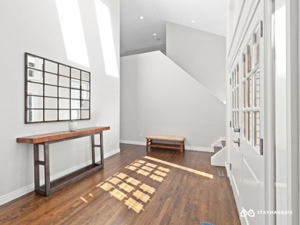 Hamptons Home 1020288