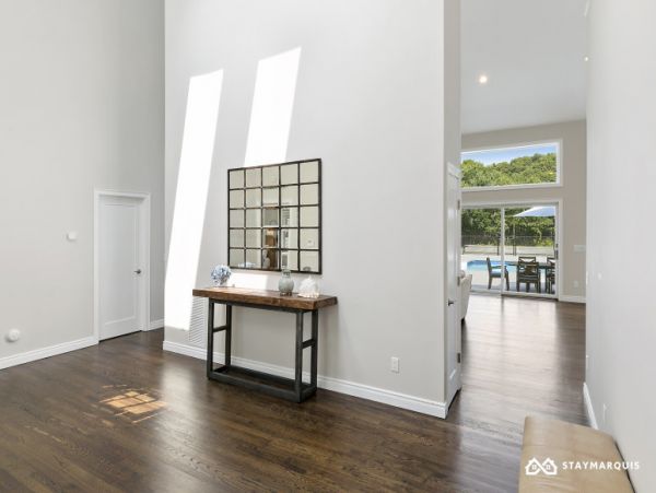Hamptons Home 1020288