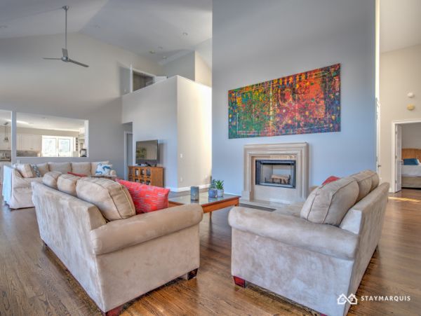 Hamptons Home 1020288