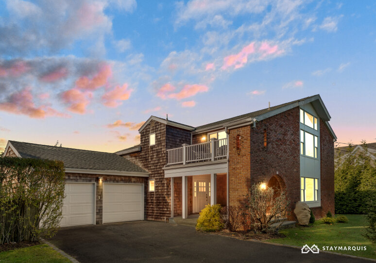 Hamptons Home 1020289