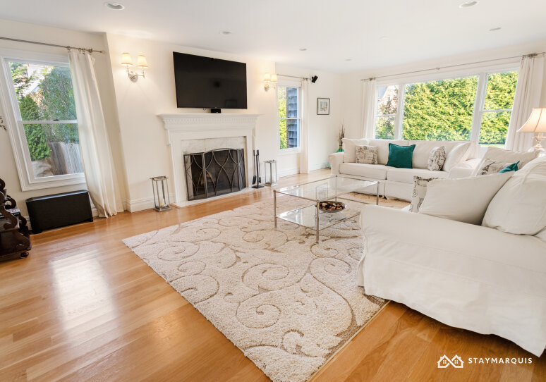 Hamptons Home 1020289