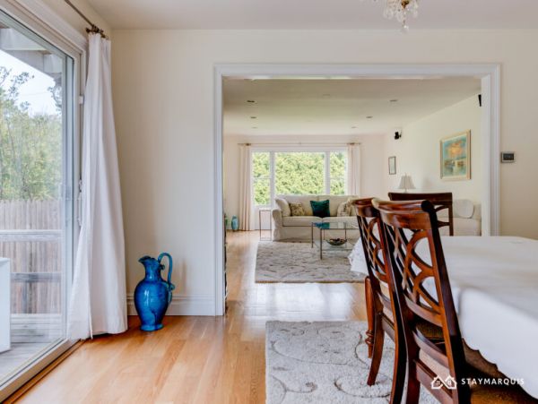 Hamptons Home 1020289