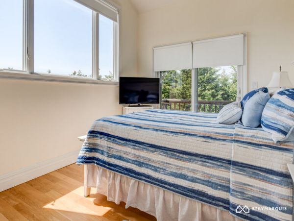 Hamptons Home 1020289