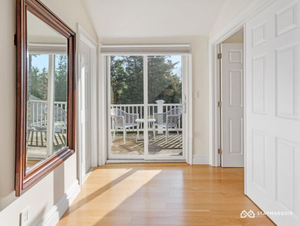 Hamptons Home 1020289