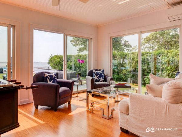 Hamptons Home 1020290