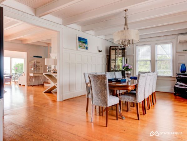 Hamptons Home 1020290