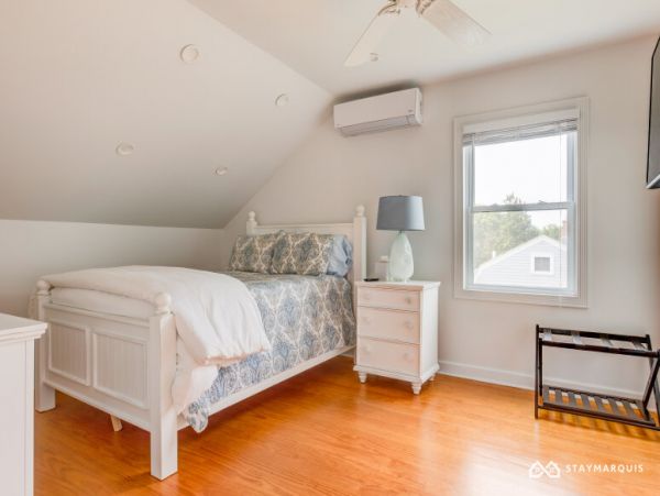 Hamptons Home 1020290