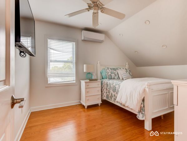 Hamptons Home 1020290