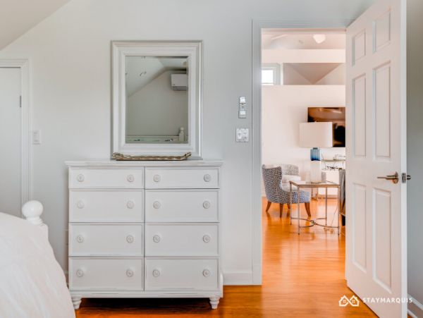 Hamptons Home 1020290
