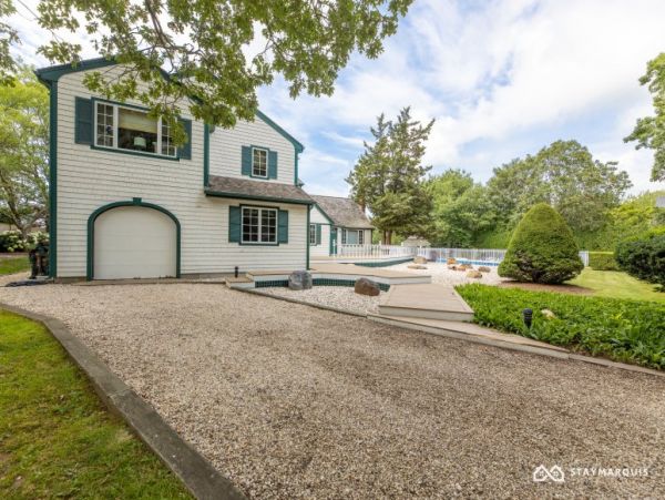 Hamptons Home 1020291