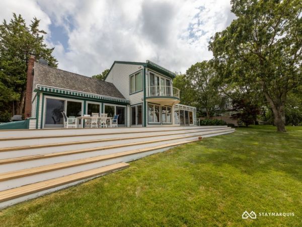 Hamptons Home 1020291