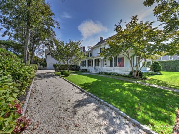 Hamptons Home 1020292