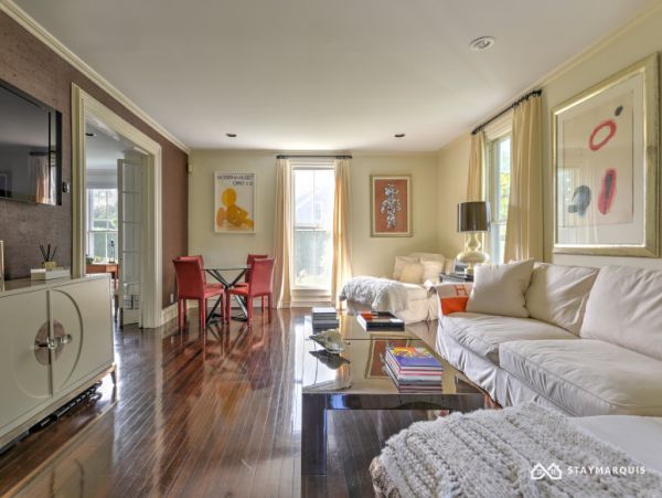 Hamptons Home 1020292
