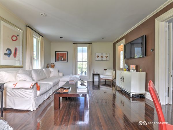 Hamptons Home 1020292