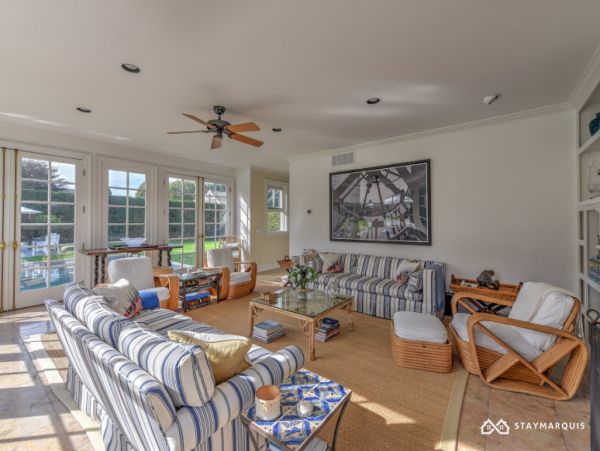 Hamptons Home 1020292
