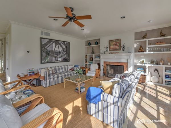 Hamptons Home 1020292