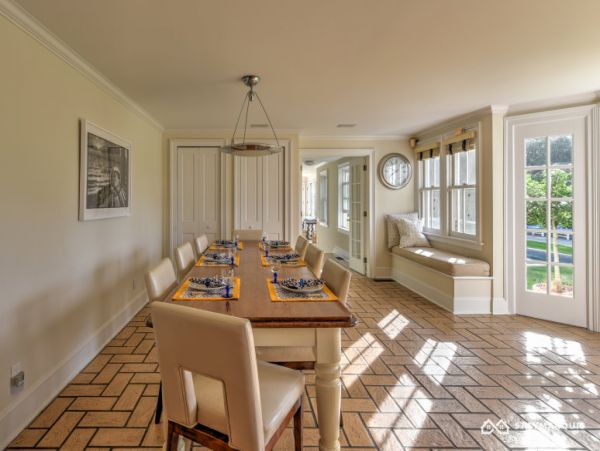 Hamptons Home 1020292