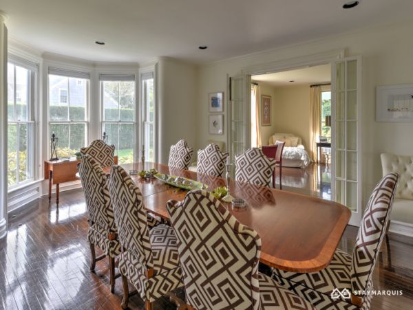 Hamptons Home 1020292