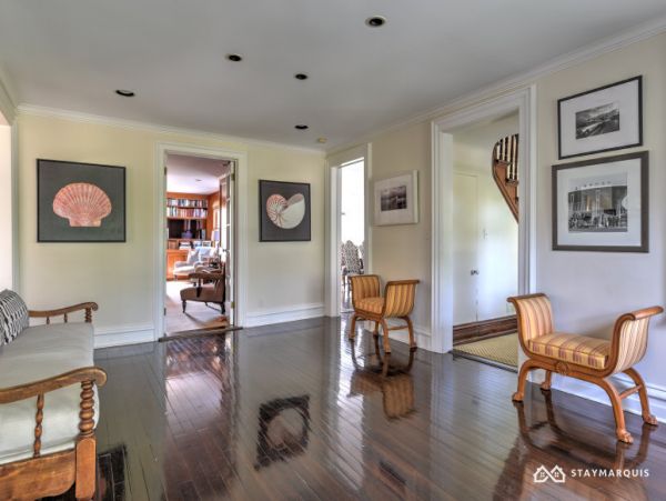 Hamptons Home 1020292