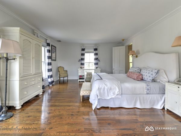 Hamptons Home 1020292