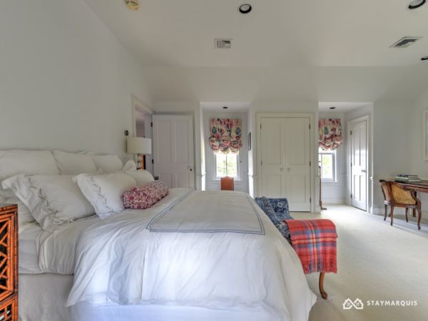 Hamptons Home 1020292