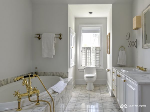 Hamptons Home 1020292