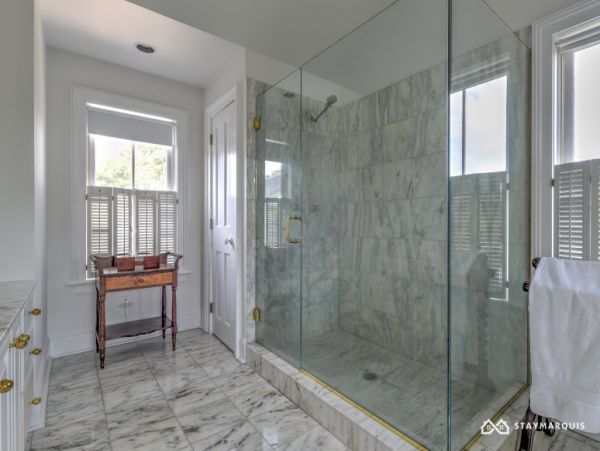 Hamptons Home 1020292