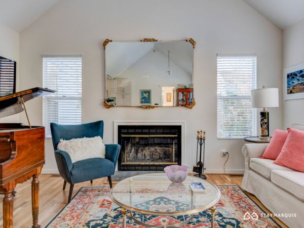 Hamptons Home 1020294