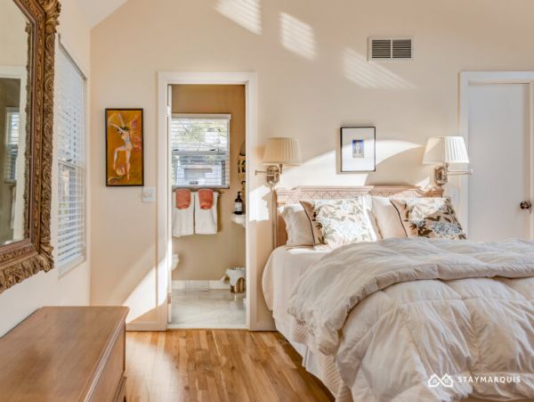 Hamptons Home 1020294