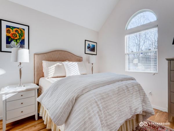 Hamptons Home 1020294