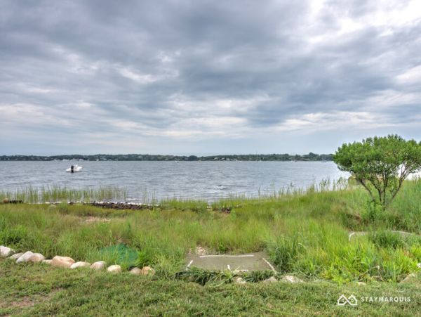 Hamptons Home 1020295
