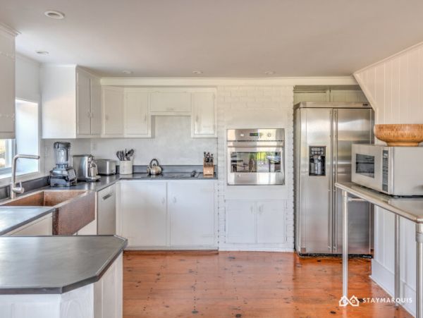 Hamptons Home 1020295