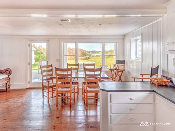 Hamptons Home 1020295