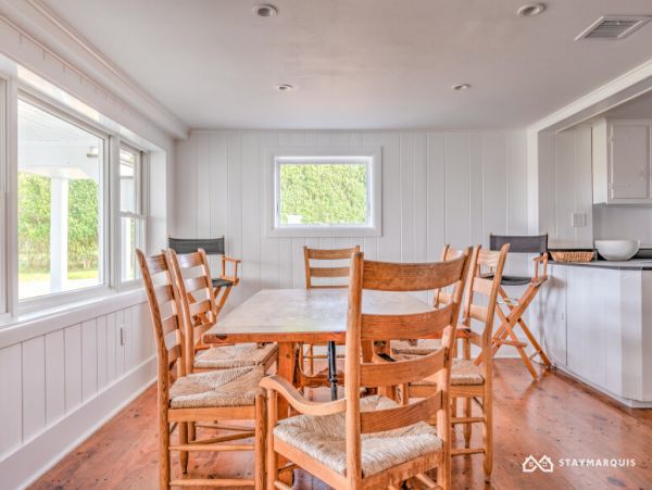 Hamptons Home 1020295