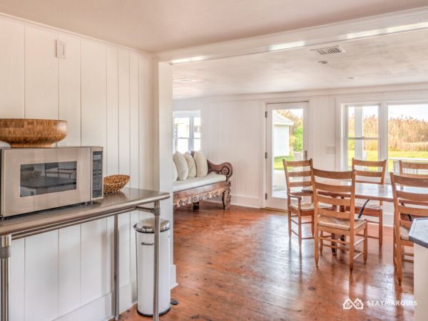 Hamptons Home 1020295