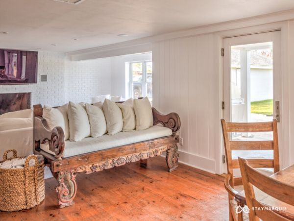 Hamptons Home 1020295