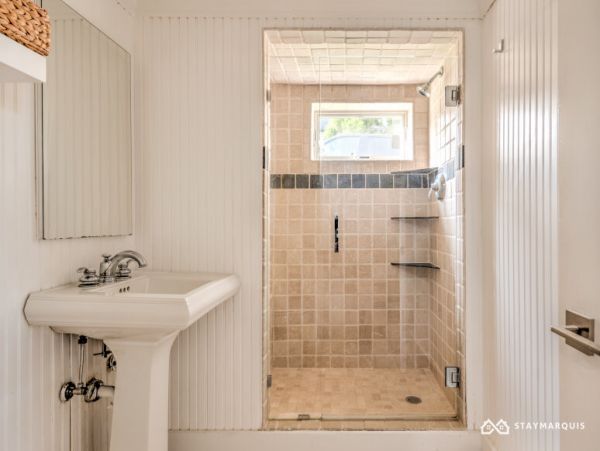 Hamptons Home 1020295