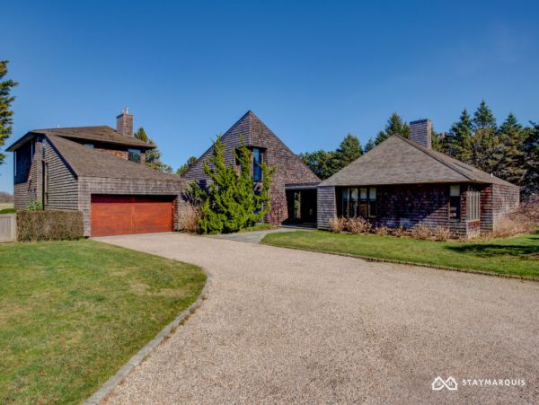 Hamptons Home 1020296