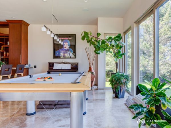 Hamptons Home 1020296