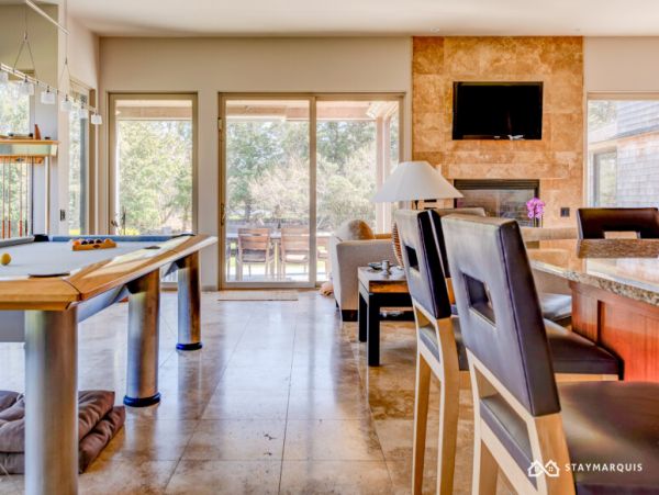 Hamptons Home 1020296