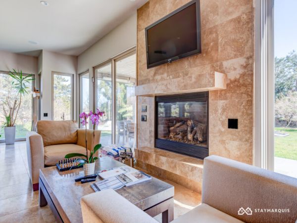 Hamptons Home 1020296