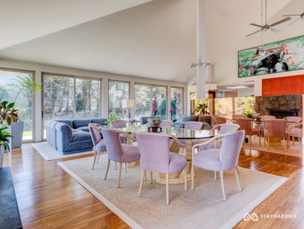 Hamptons Home 1020296