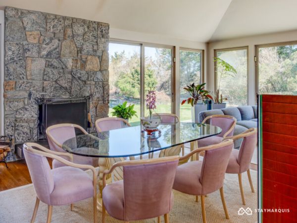 Hamptons Home 1020296
