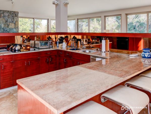 Hamptons Home 1020296