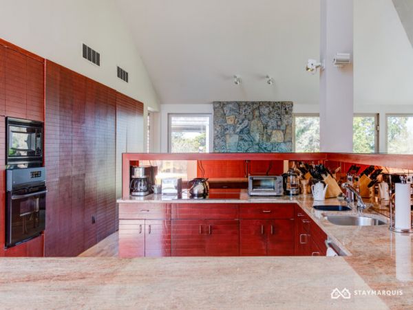 Hamptons Home 1020296